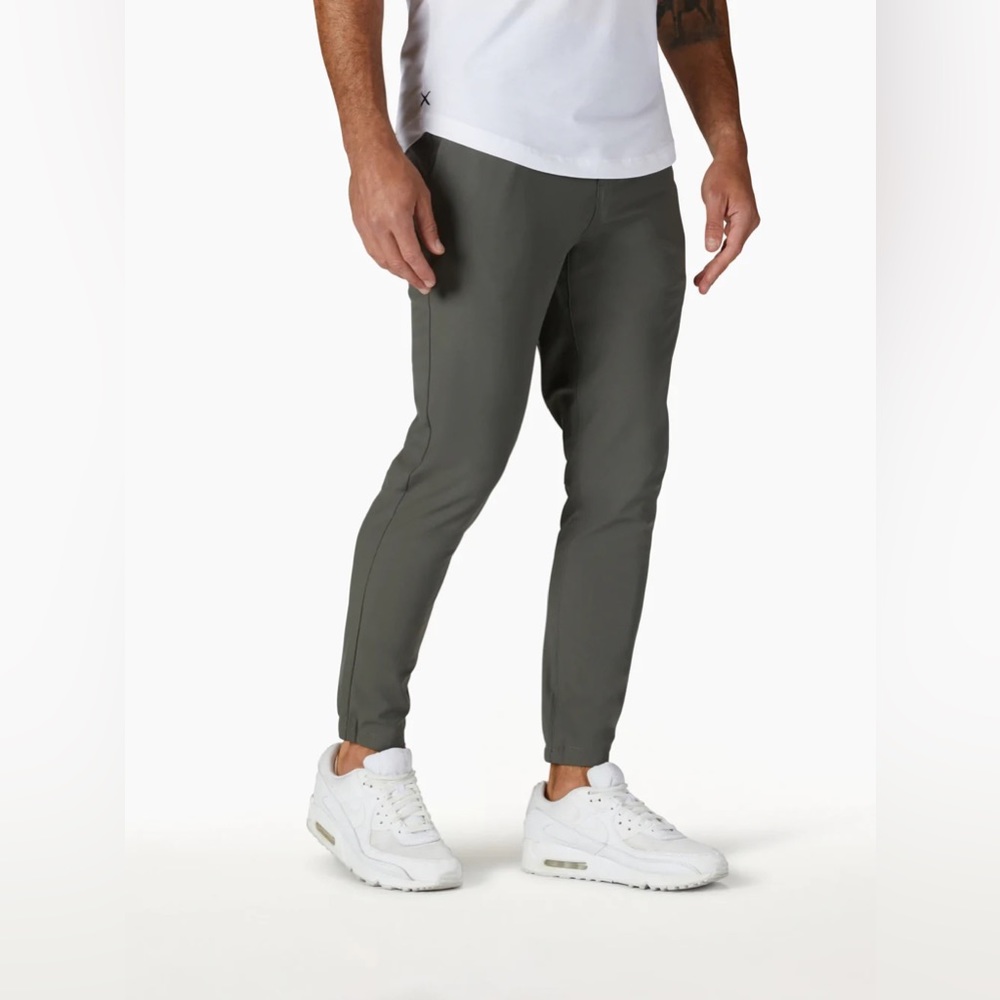NEW, NEVER WORN - Cuts Clothing AO Jogger